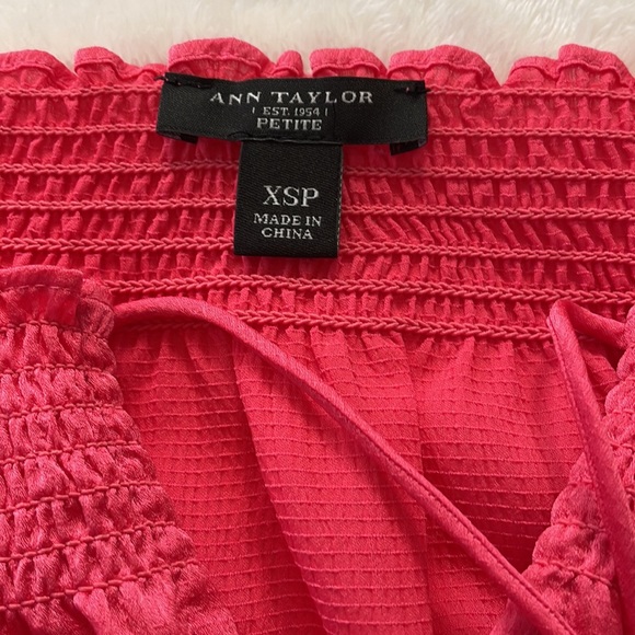 Ann Taylor Petite top - Picture 2 of 2